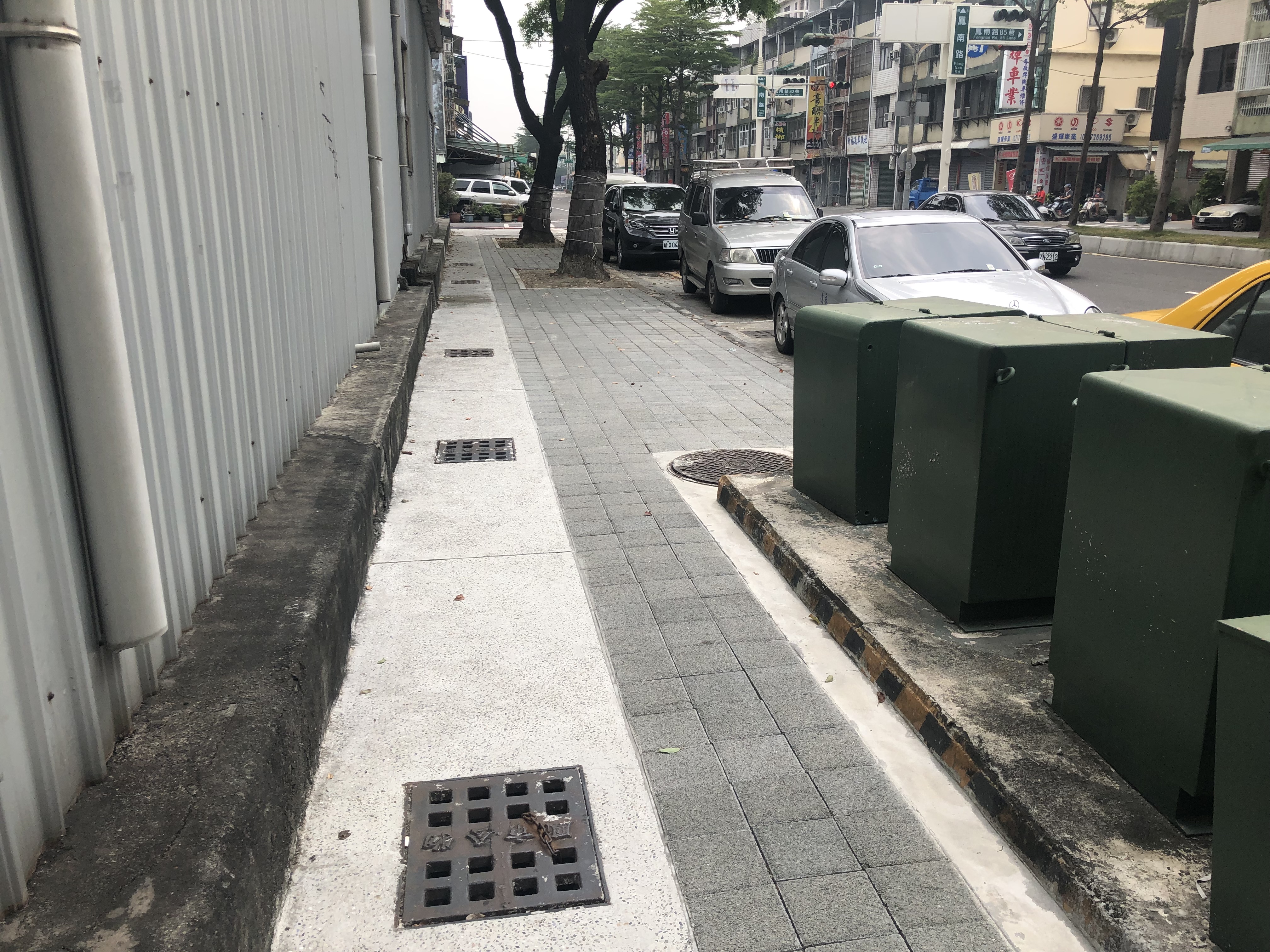鳳南路供給管線及人行環境改善工程